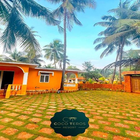Coco Teros Resort Mandrem Luaran gambar