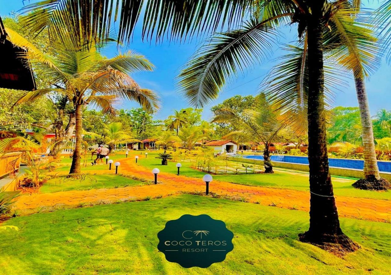 Coco Teros Resort Mandrem Luaran gambar