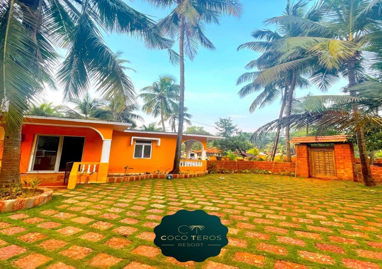 Coco Teros Resort Mandrem Luaran gambar
