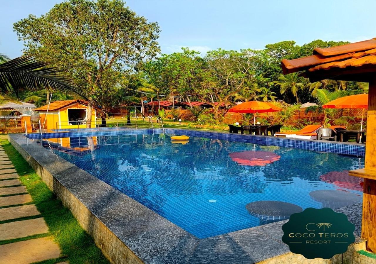 Coco Teros Resort Mandrem Luaran gambar