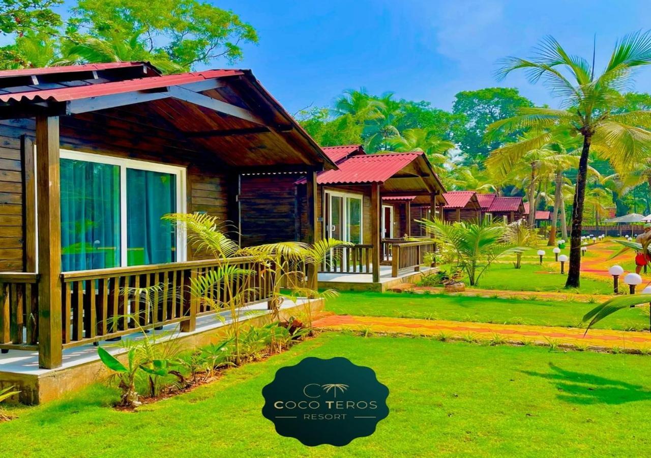 Coco Teros Resort Mandrem Luaran gambar