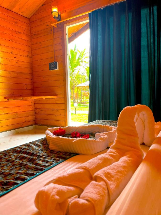 Coco Teros Resort Mandrem Luaran gambar