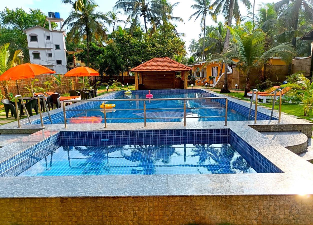 Coco Teros Resort Mandrem Luaran gambar