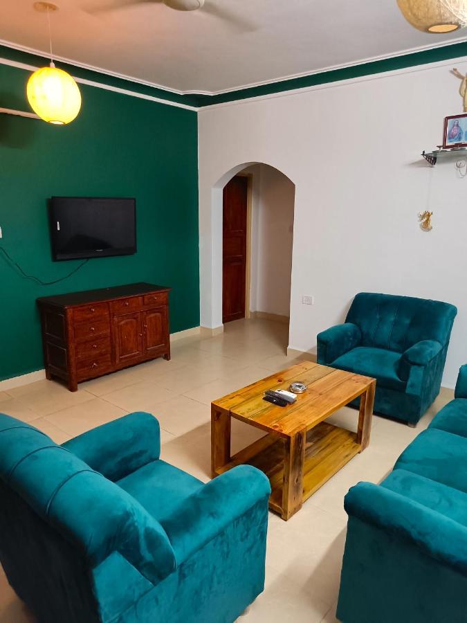 Coco Teros Resort Mandrem Luaran gambar