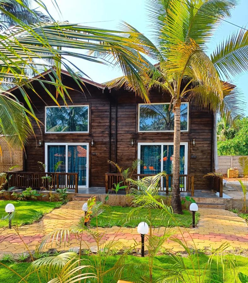 Coco Teros Resort Mandrem Luaran gambar