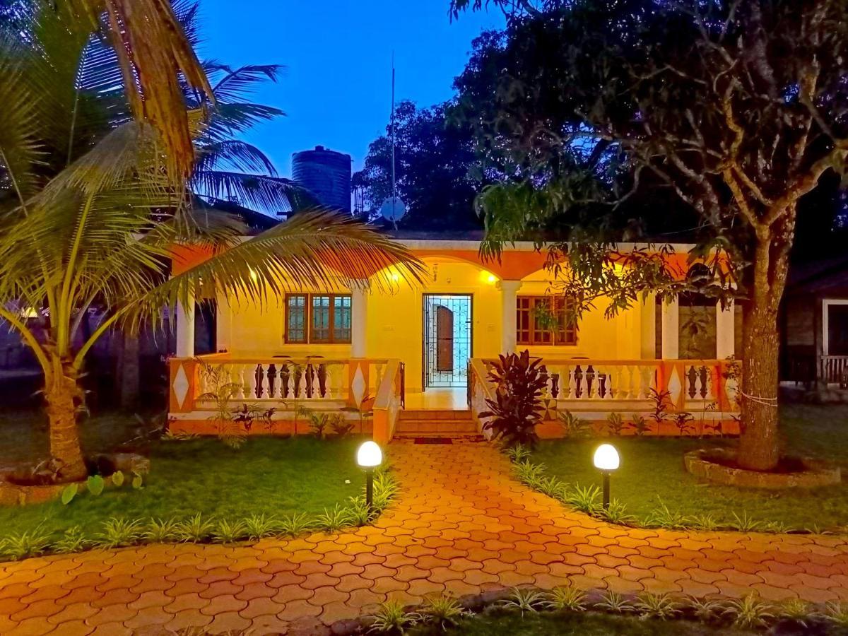 Coco Teros Resort Mandrem Luaran gambar
